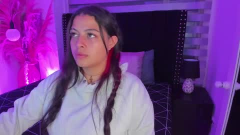 Snapshot of sofiia_rubb chatting on 03.03.25 Sofia online show from 03.03.25