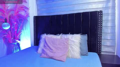 Snapshot of sofiia_rubb chatting on 09.16.25 Sofia online show from 09.16.25