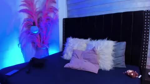 Snapshot of sofiia_rubb chatting on 09.24.25 Sofia online show from 09.24.25