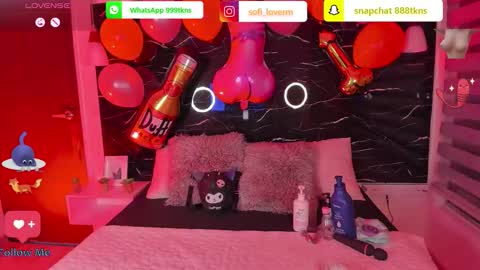 Snapshot of sofiia_rubb chatting on 11.25.25 Sofia online show from 11.25.25