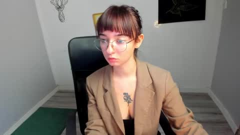 Sofie online show from 12.04.24