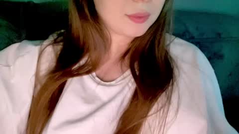 Snapshot of sofinovvak chatting on 06.15.26 Sofi online show from 06.15.26