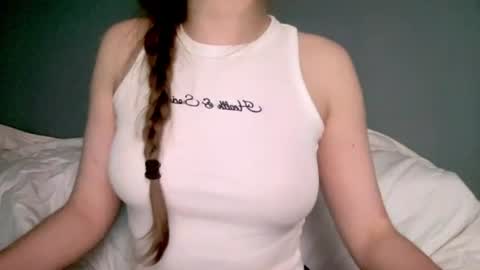 Snapshot of sofinovvak chatting on 06.26.26 Sofi online show from 06.26.26