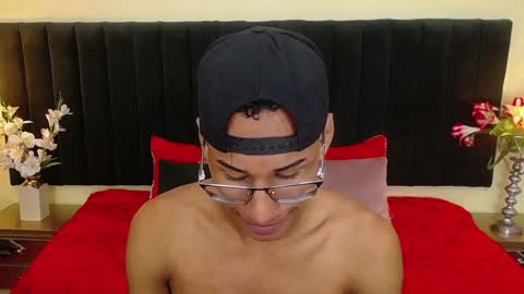 Snapshot of soft_attraction chatting on 12.05.24 Cam and Amy online show from 12.05.24