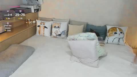 Mia online show from 10.07.25