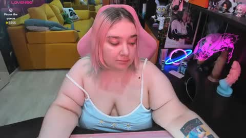 Snapshot of softie_sofy chatting on 07.08.26 Sofie online show from 07.08.26