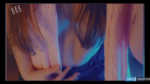 Lisa  online at  .11 from about utc online show from 10.30.25