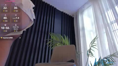 Snapshot of softly_bold chatting on 09.27.25 Jenna online show from 09.27.25