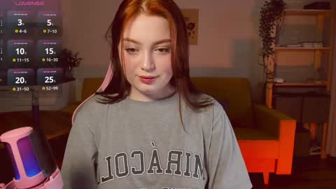 Snapshot of sofy_benson chatting on 12.14.24 Sofy online show from 12.14.24