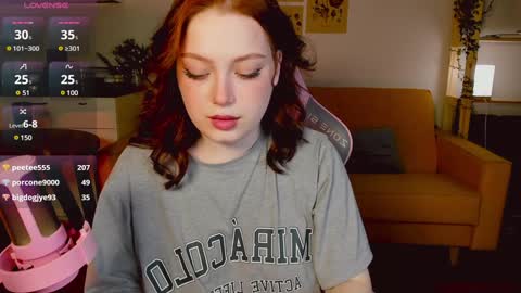 Snapshot of sofy_benson chatting on 12.22.24 Sofy online show from 12.22.24