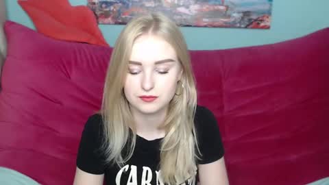 Snapshot of sofysoft chatting on 10.11.25 sofysoft online show from 10.11.25