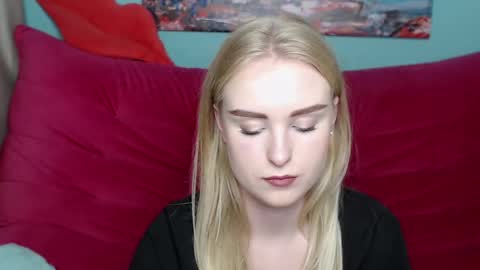 Snapshot of sofysoft chatting on 10.19.25 sofysoft online show from 10.19.25