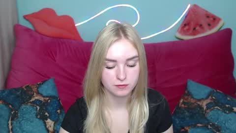 Snapshot of sofysoft chatting on 11.06.25 sofysoft online show from 11.06.25