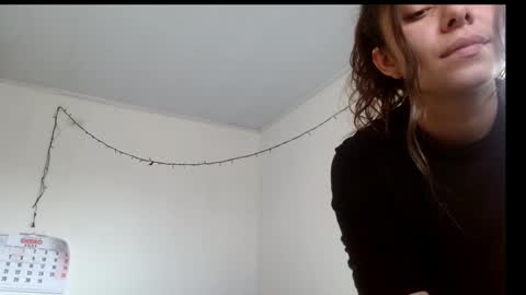 Snapshot of soka_lovers_04_ chatting on 01.09.25 Sofia online show from 01.09.25