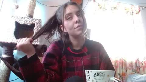 Snapshot of soka_lovers_04_ chatting on 10.29.25 Sofia online show from 10.29.25