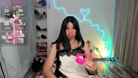 Snapshot of sol_lunaa23 chatting on 05.19.26 sol online show from 05.19.26