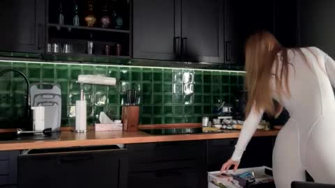 Bella online show from 02.13.26