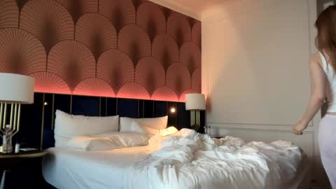 Bella online show from 04.28.26