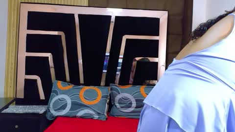 Snapshot of solevanss chatting on 11.01.25 Sol Evans online show from 11.01.25