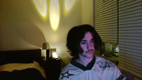 Snapshot of solis3 chatting on 12.15.25 Solis3 online show from 12.15.25