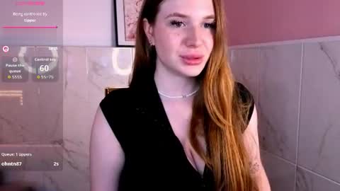 Snapshot of sollarkristy chatting on 06.27.26 sollarkristy online show from 06.27.26