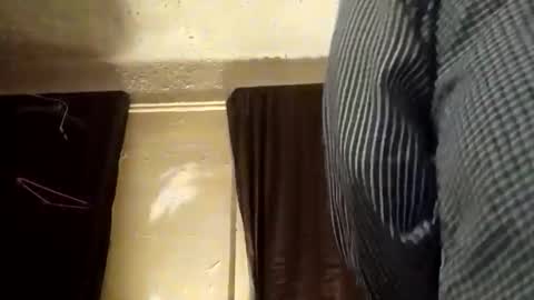 ELLIOTT online show from 02.04.26