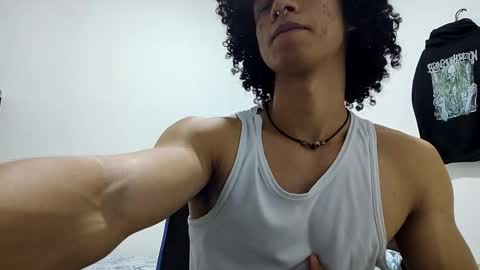 Hi Im Weller Check my Bio  online show from 02.25.26