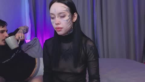 Snapshot of somniya chatting on 11.30.25 somniya online show from 11.30.25