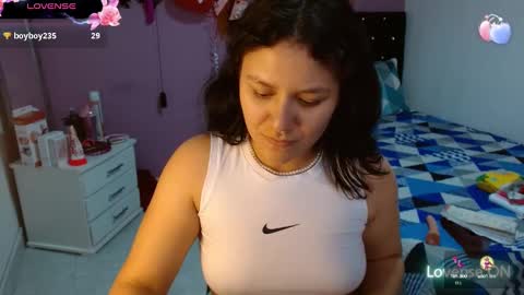 sonialatin69 online show from 02.17.25