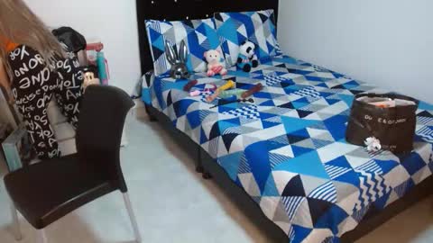 sonialatin69 online show from 09.29.25