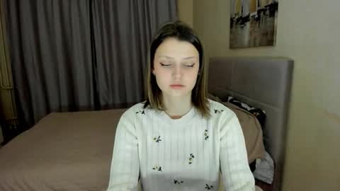 Snapshot of soninex chatting on 10.28.25 SoniNex online show from 10.28.25