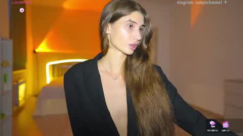 Snapshot of sony_play chatting on 09.12.25 Sony online show from 09.12.25