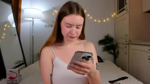 Snapshot of sonya_baby chatting on 02.11.25 SONIA online show from 02.11.25