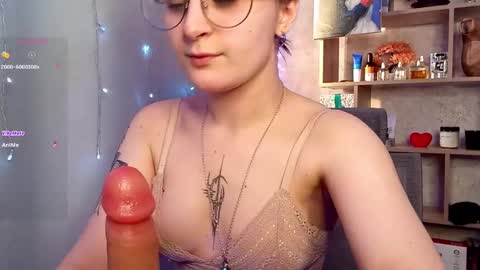 Snapshot of sonya_mikki chatting on 02.25.25 Sonya online show from 02.25.25