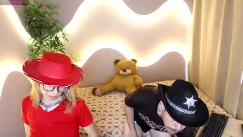sophi_and_dereck online show from 06.24.26