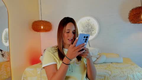 Snapshot of sophi_cooper29 chatting on 04.27.26 sophi_cooper29 online show from 04.27.26