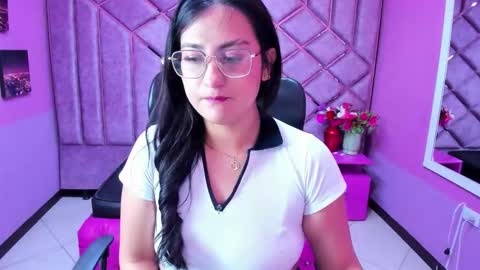 Snapshot of sophi_hardd chatting on 03.22.26 sophi_hardd online show from 03.22.26