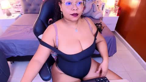 Sofia online show from 11.26.25