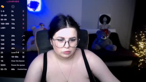 sophia__olsen online show from 01.09.25