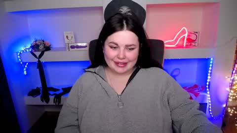 sophia__olsen online show from 01.14.25