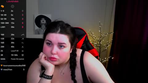 sophia__olsen online show from 02.09.25