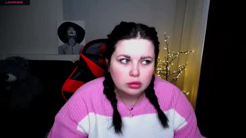 sophia__olsen online show from 02.23.25