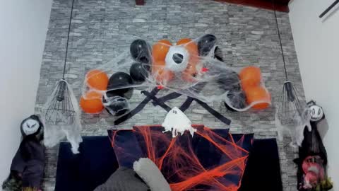 Sophia  online show from 10.26.25