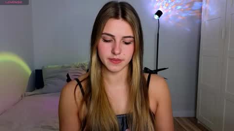 Sophia online show from 10.28.25