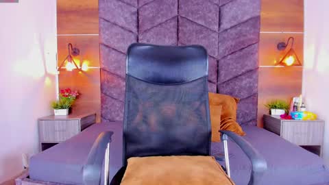 Sophi  online show from 01.10.25