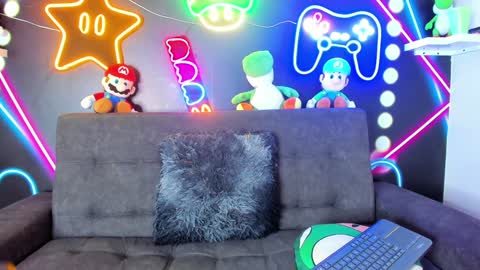 Sophi  online show from 01.23.25