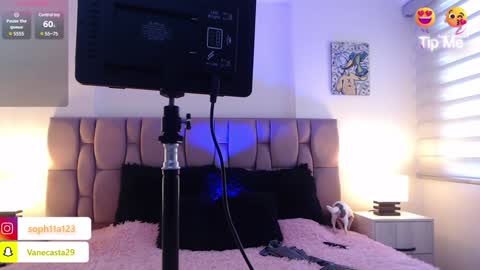 Sophia Carson online show from 01.26.25