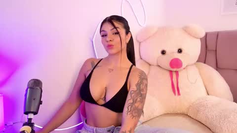 Sophia Carson online show from 11.06.25