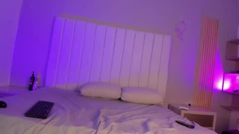 Snapshot of sophia_walkett chatting on 03.24.26 Michelle online show from 03.24.26