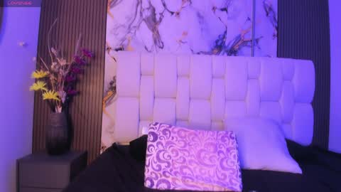 sophiaa10 online show from 04.21.26